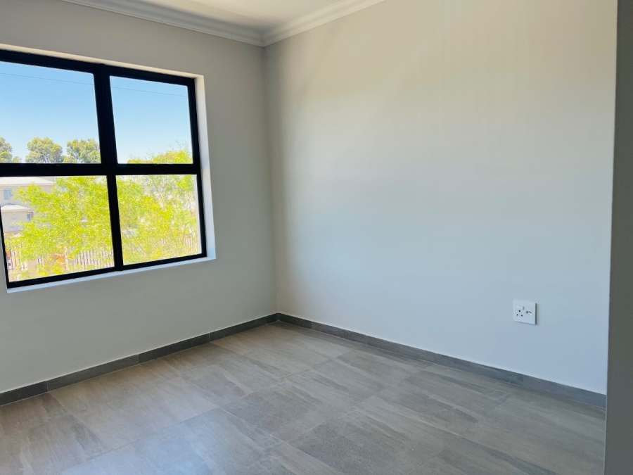 2 Bedroom Property for Sale in Table View Western Cape